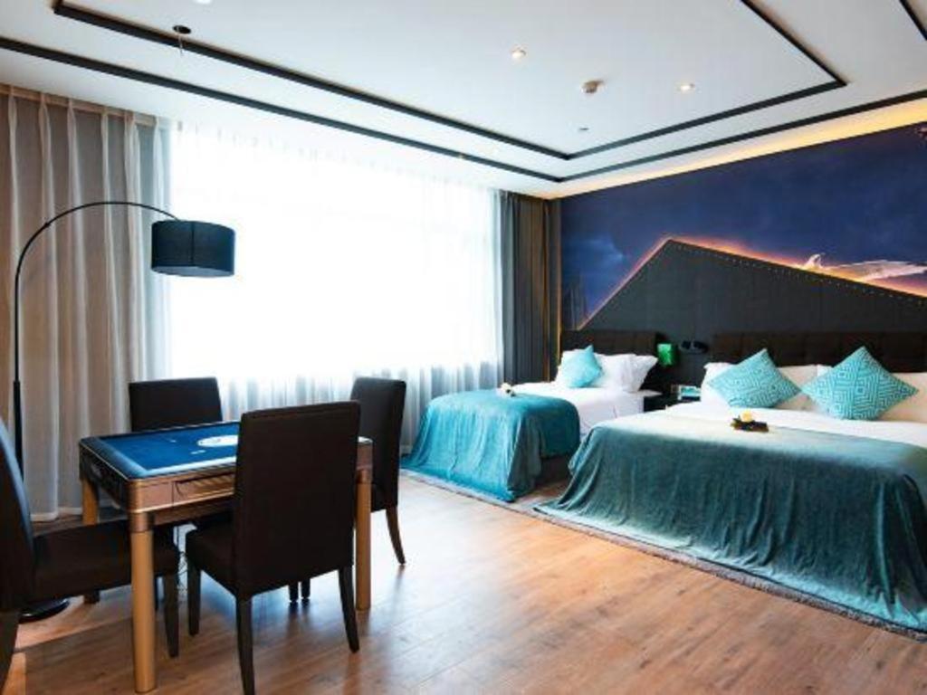 Xana Hotelle-Hotel Luzhou Baizitu Square Экстерьер фото