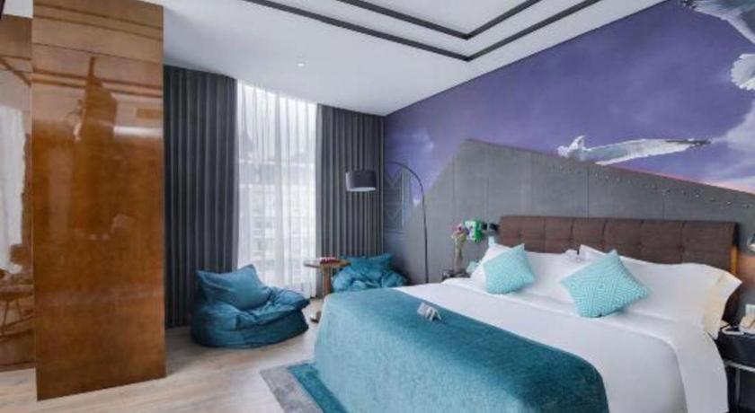 Xana Hotelle-Hotel Luzhou Baizitu Square Экстерьер фото