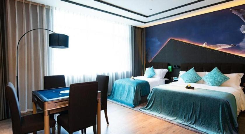 Xana Hotelle-Hotel Luzhou Baizitu Square Экстерьер фото