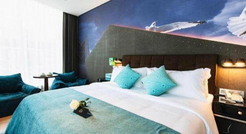Xana Hotelle-Hotel Luzhou Baizitu Square Экстерьер фото