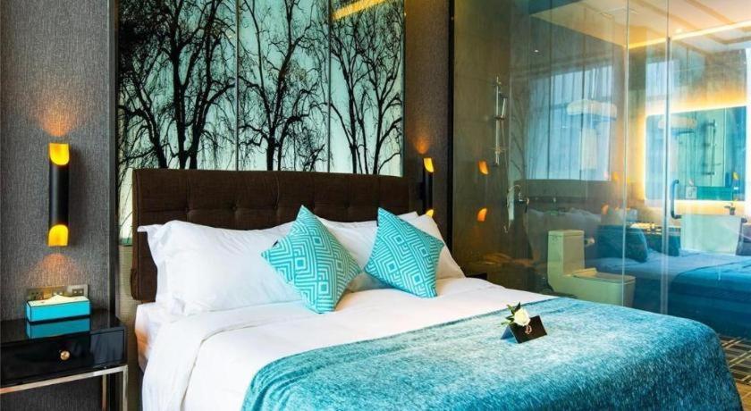 Xana Hotelle-Hotel Luzhou Baizitu Square Экстерьер фото